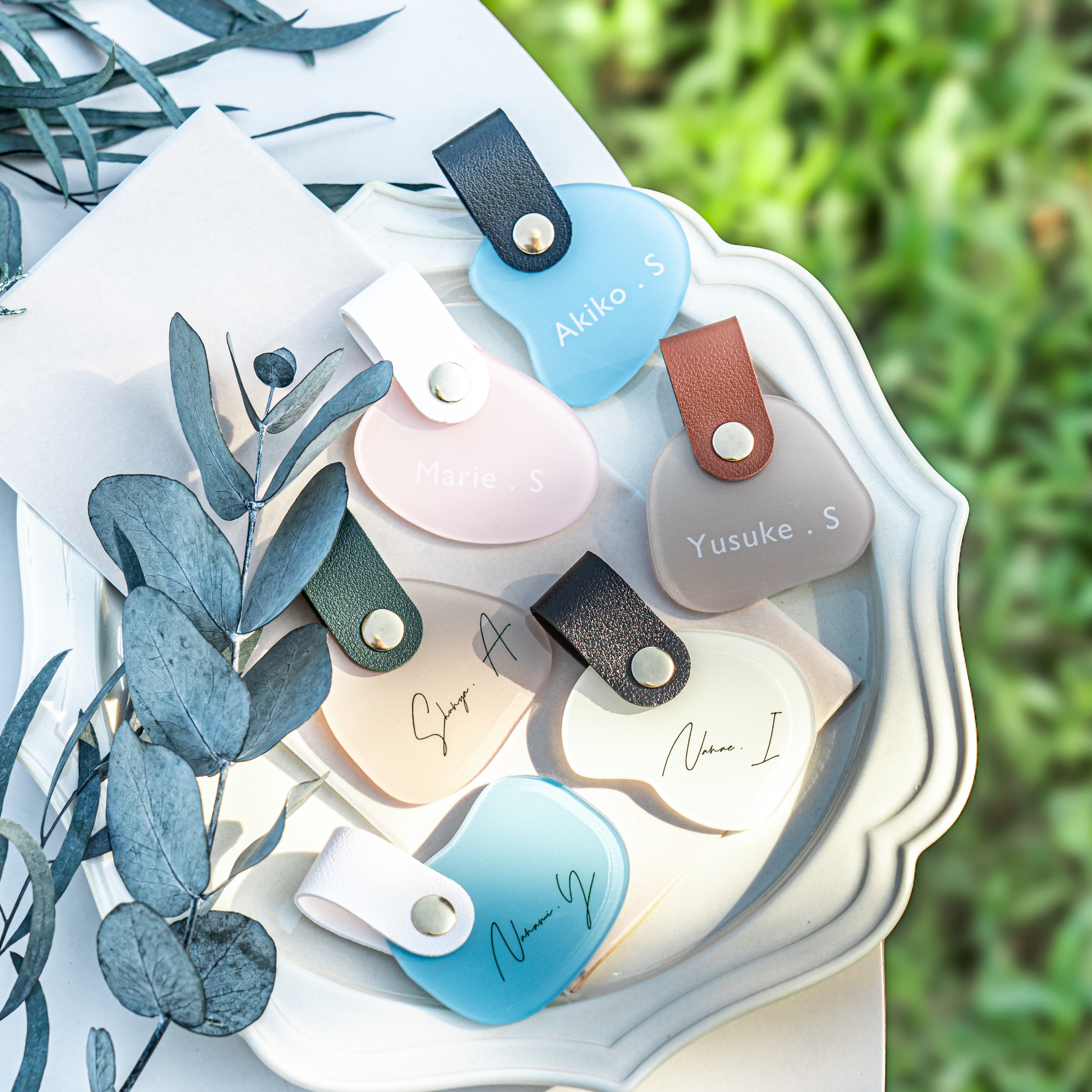 「1個から購入可能」くすみカラーのアクリル席札|エスコートカード・ネームタグ・ラゲッジタグ