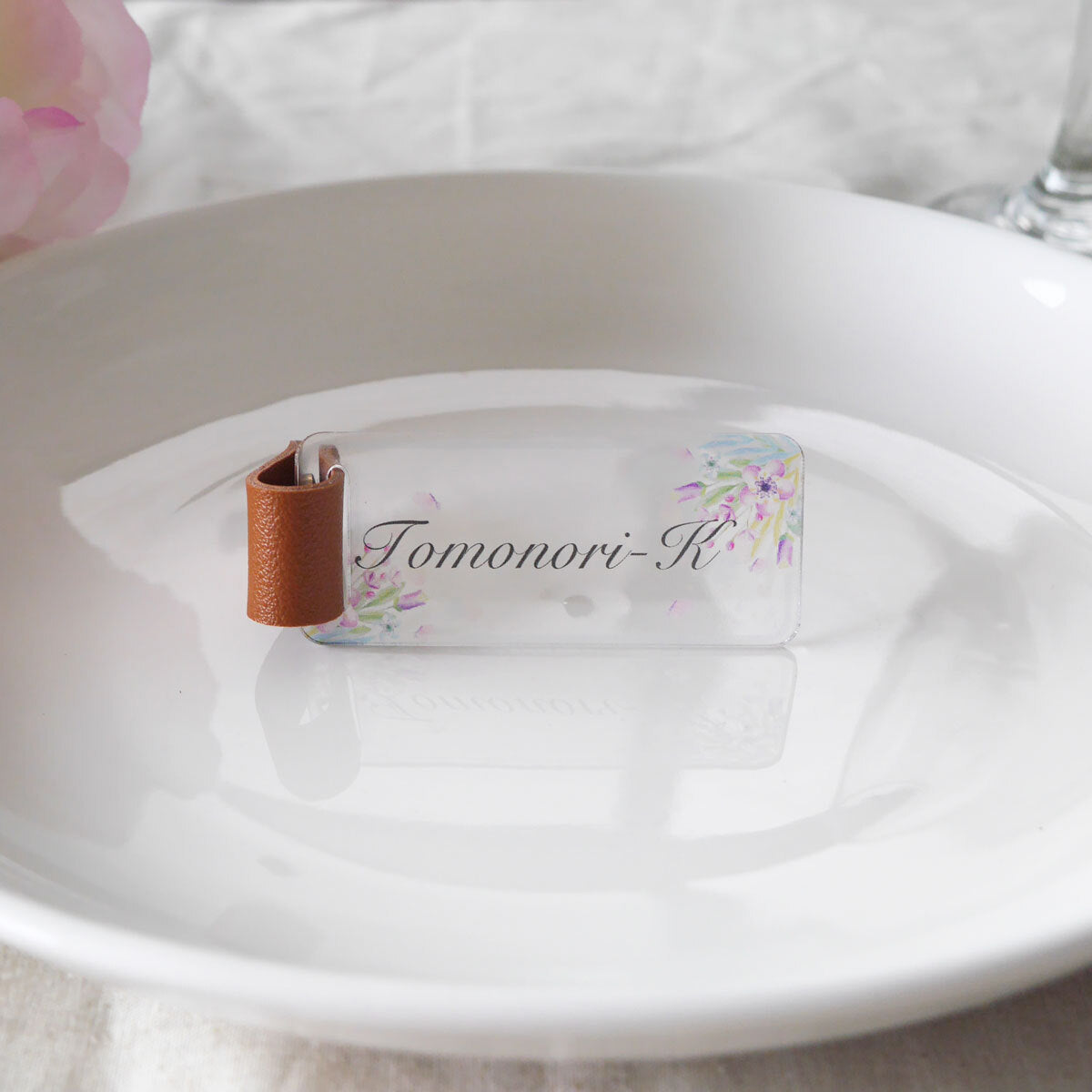 「1個から購入可能」 Soft Petal アクリル席札|長方形・エスコートカード・ネームタグ